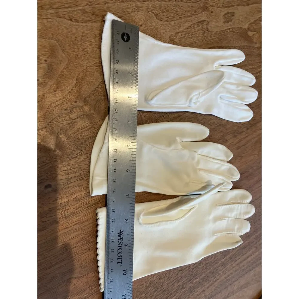 Ladies White Gloves Lot of (3) Vintage Embroidered Regency Tea Party Cotillion‎